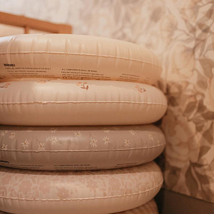 Круг надувной Mrs. Ertha "Bouquet Silhouette", цветочный эскиз, 45 см